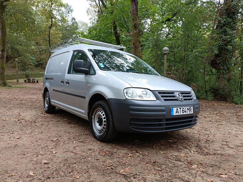 Volkswagen Caddy • 2010 • 157,000 km 2