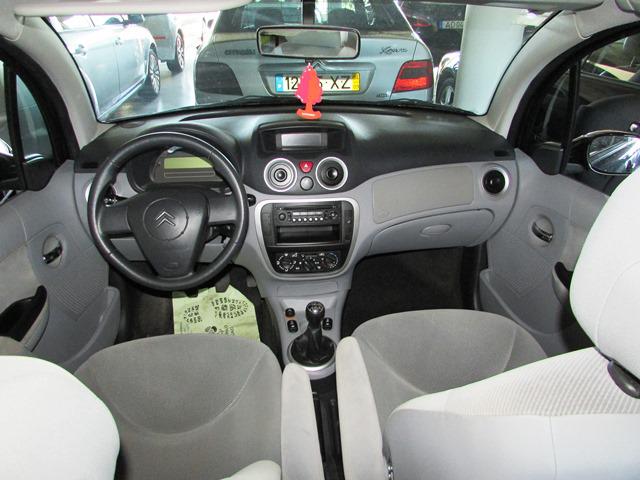 Citroën C3 • 2001 • 49,000 km 10