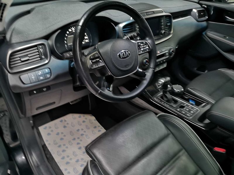 Kia Sorento • 2019 • 45,890 km 13