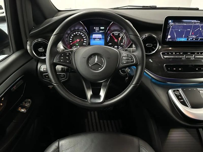 Mercedes-Benz E • 2021 • 33,000 km 6