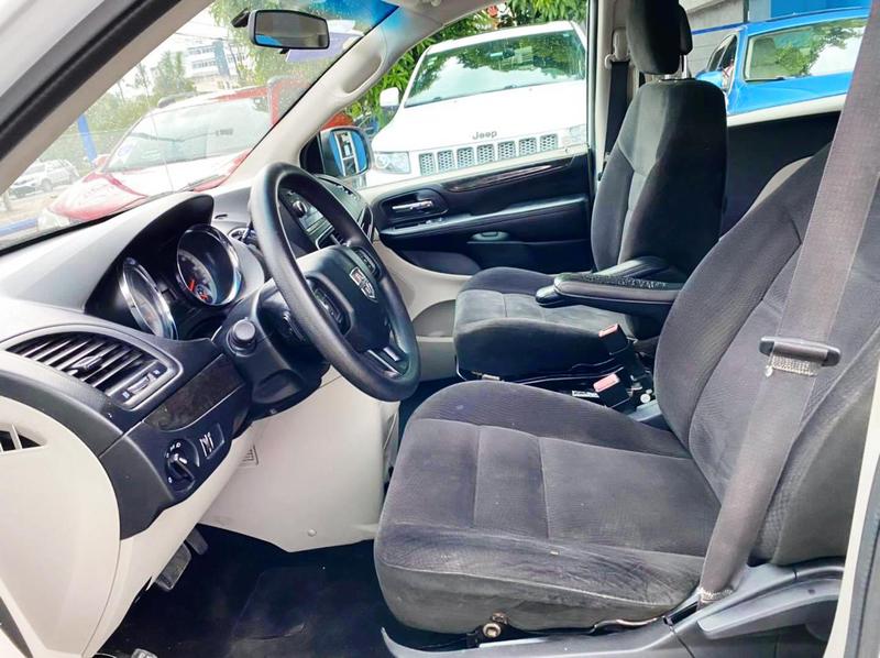 Dodge Grand Caravan • 2015 • 111,000 km 7