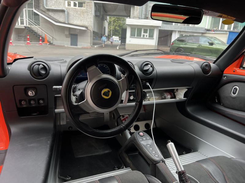 Lotus Exige • 2015 • 16,800 km 19