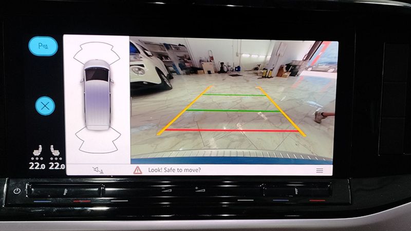 Volkswagen Multivan • 2022 • 48,142 km 14