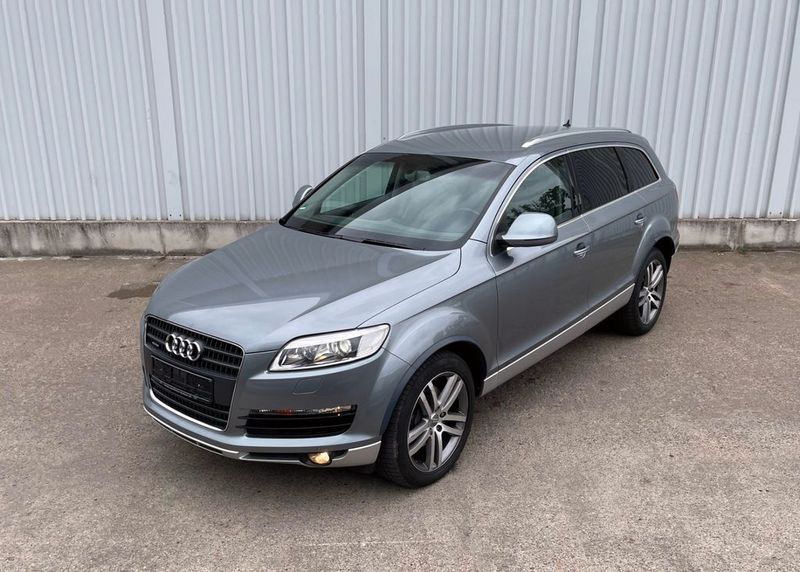 Audi Q7 • 2006 • 159,654 km 1