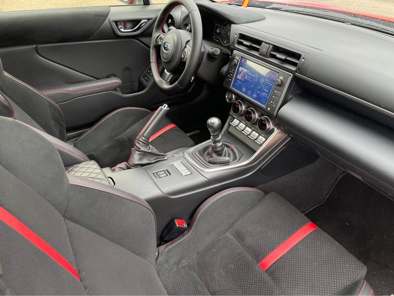 Subaru BRZ • 2023 • 14,835 km 8