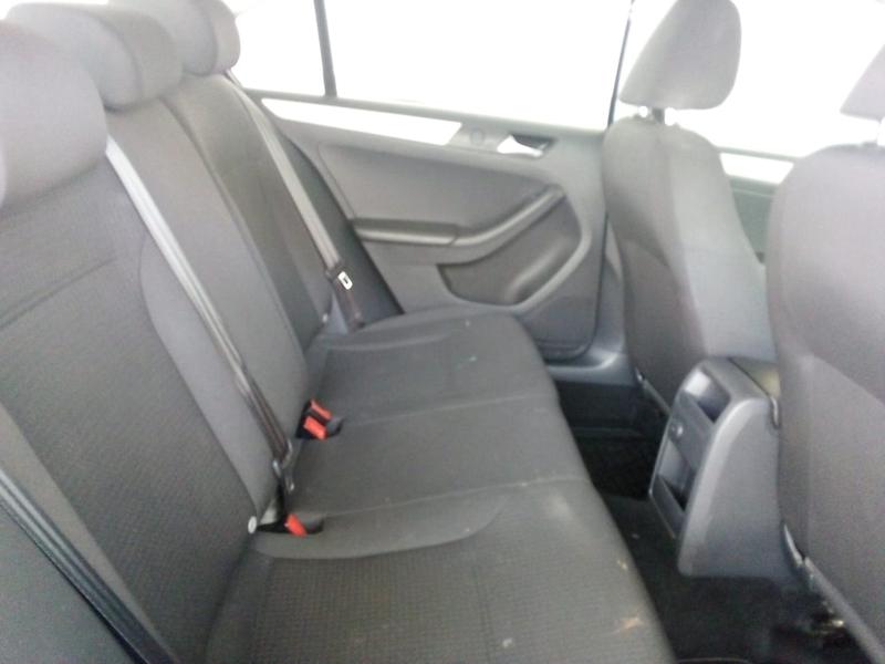 Volkswagen Jetta • 2017 • 63,000 km 16