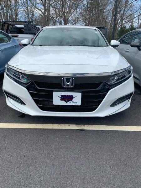 Honda Accord • 2019 • 49,844 km 3