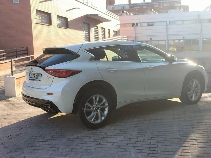 Infiniti Q • 2019 • 45,372 km 9