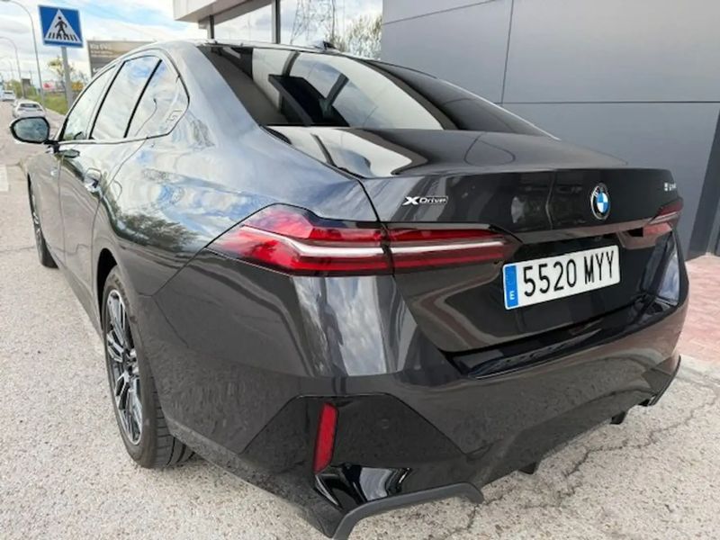 BMW 5 Series • 2024 • 11,000 km 2