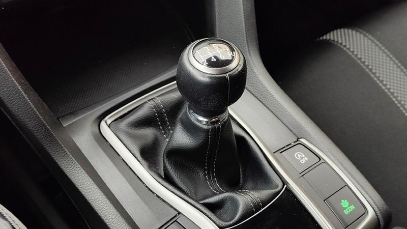 Honda Civic • 2021 • 33,800 km 5