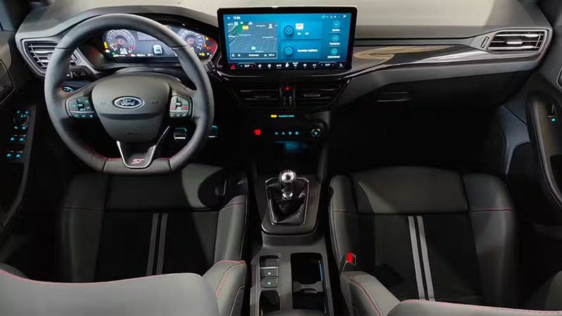 Ford Focus • 2024 • 4,284 km 4