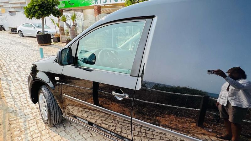 Volkswagen Caddy • 2013 • 13 km 8