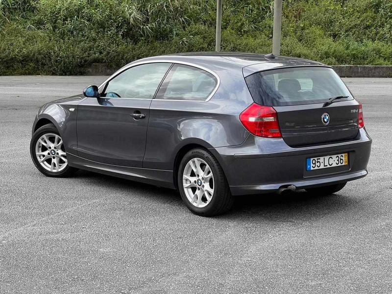 BMW 2 Series • 2007 • 325,000 km 2
