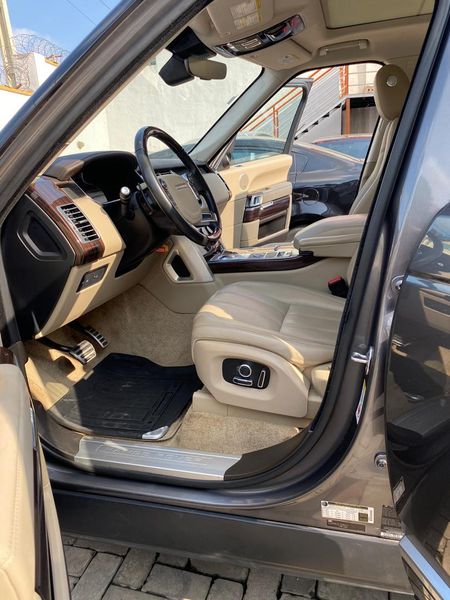 Land Rover Range Rover • 2018 • 9 km 2