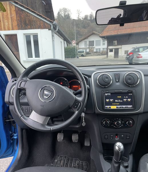 Dacia Sandero • 2015 • 98,349 km 2