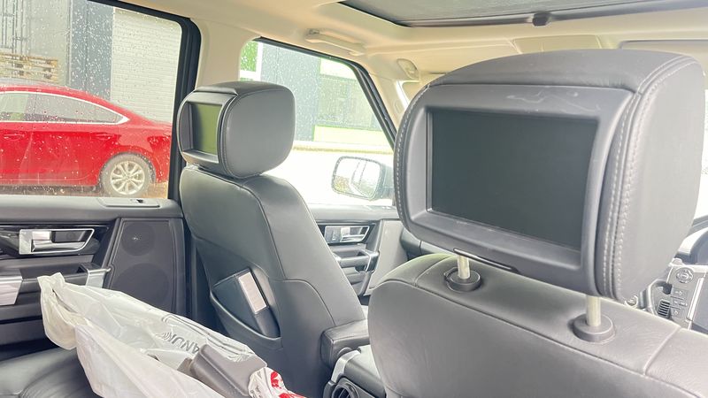 Land Rover Discovery • 2012 • 189,120 km 7