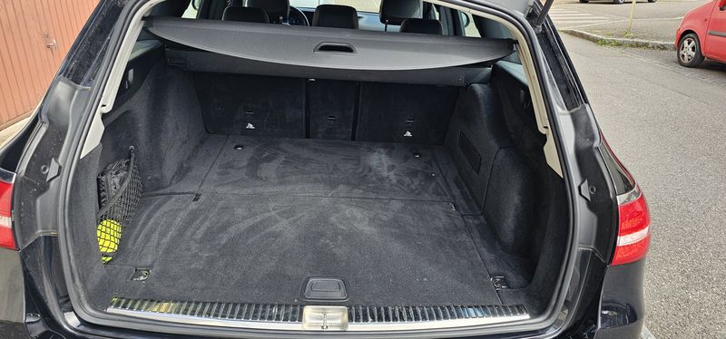 Mercedes-Benz E • 2019 • 123,500 km 15