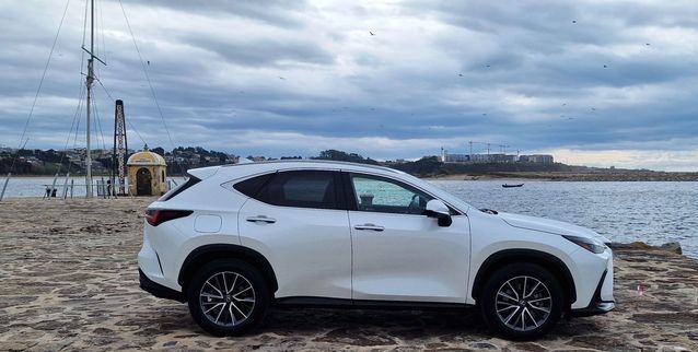 Lexus NX • 2023 • 23,000 km 4