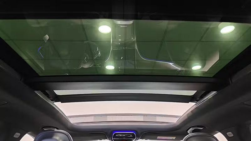 Mercedes-Benz GLC • 2022 • 27,299 km 10