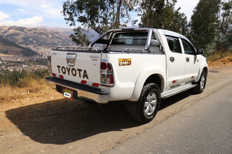 Toyota Hilux • 2014 • 155,115 km 2