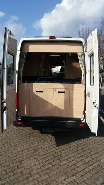 Volkswagen T5 • 2002 • 98,000 km 11