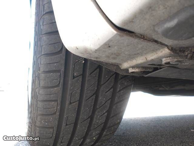 Renault Mégane • 2008 • 190,000 km 4