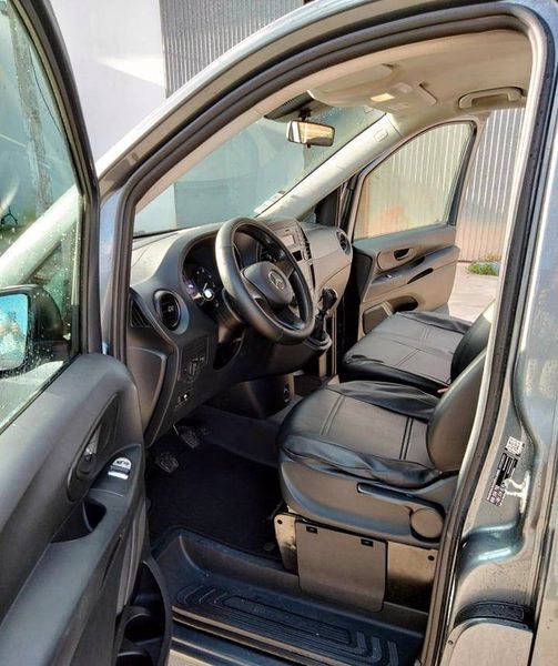 Mercedes-Benz 115 • 2016 • 130,000 km 6