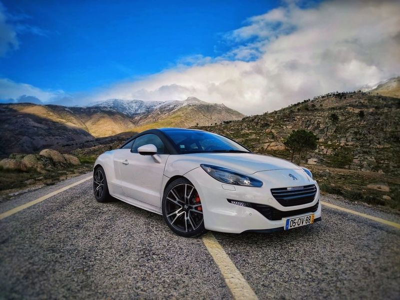 Peugeot RCZ • 2014 • 90,000 km 2