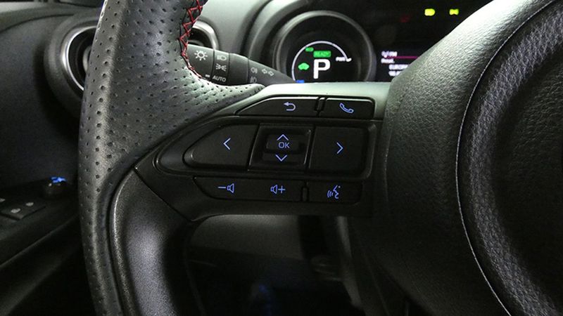 Toyota Yaris • 2023 • 7,088 km 24