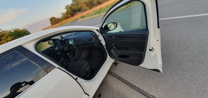 Renault Mégane • 2016 • 160,000 km 4