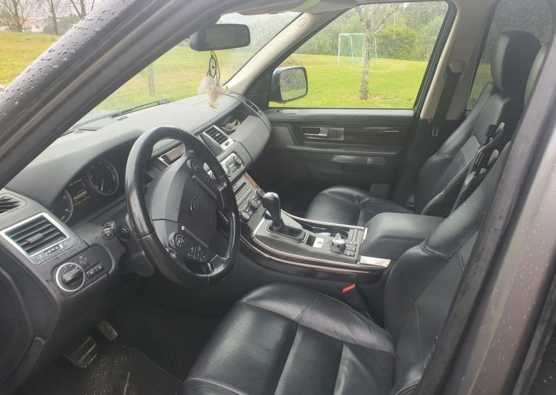 Land Rover Range Rover • 2010 • 200,000 km 5