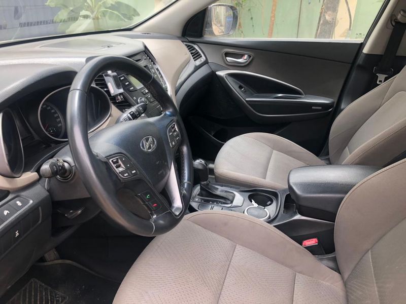 Hyundai Santa Fe • 2020 • 44,000 km 3