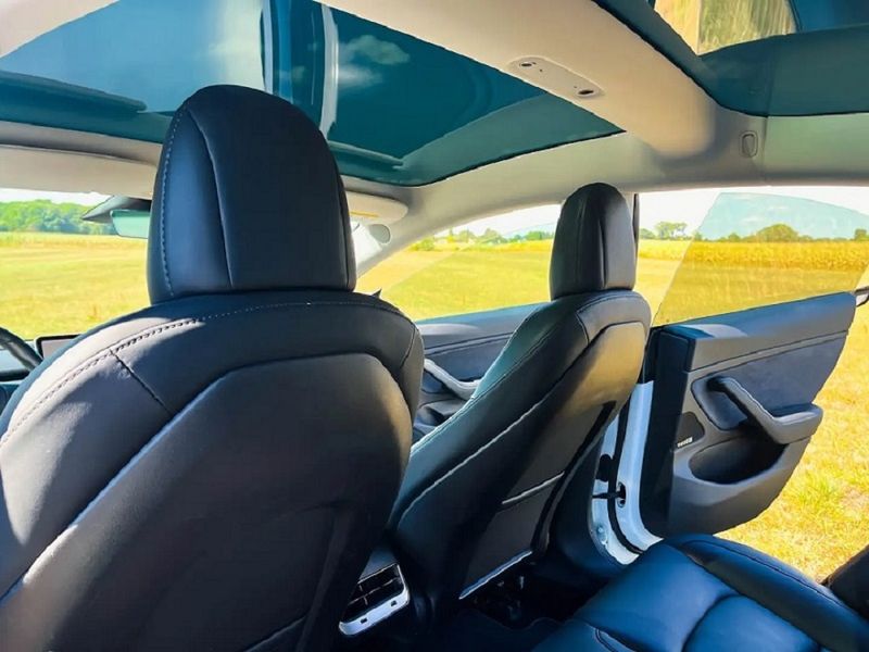 Tesla Model 3 • 2019 • 133,000 km 2