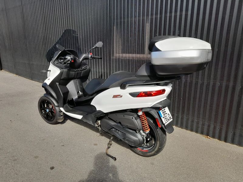 Piaggio mp3 hybryd • 2019 • 45,240 km 3