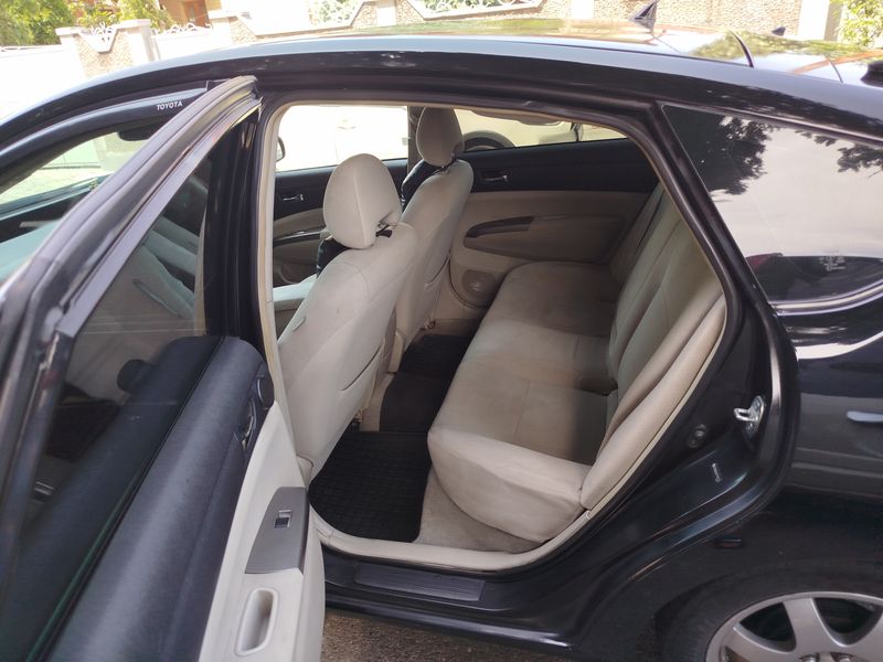 Toyota Prius • 2006 • 290,000 km 6