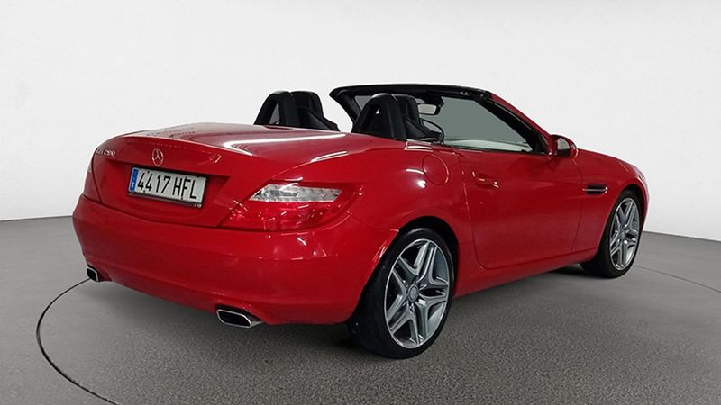 Mercedes-Benz SLK • 2011 • 97,215 km 3