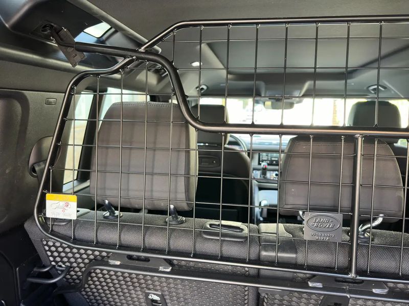 Land Rover Defender • 2022 • 21,653 km 5