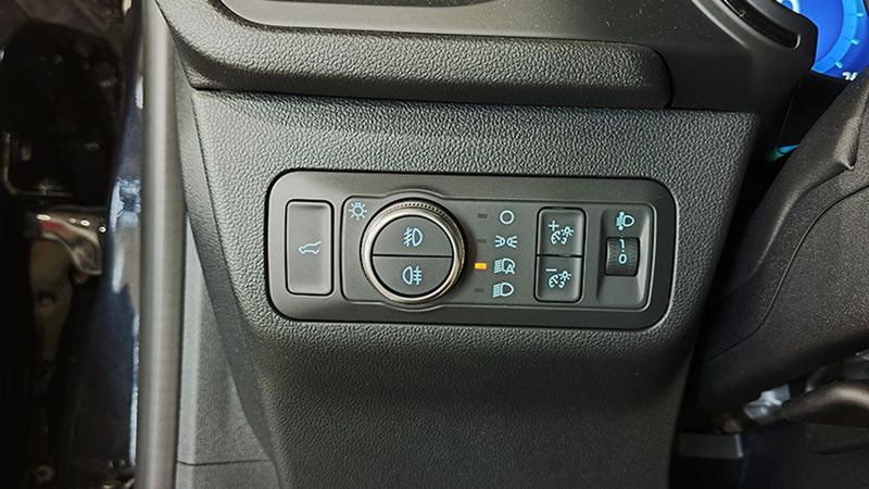 Ford Kuga • 2023 • 15,372 km 25