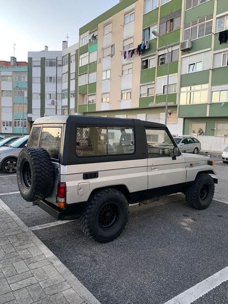 Toyota Land Cruiser • 2007 • 90,000 km 4