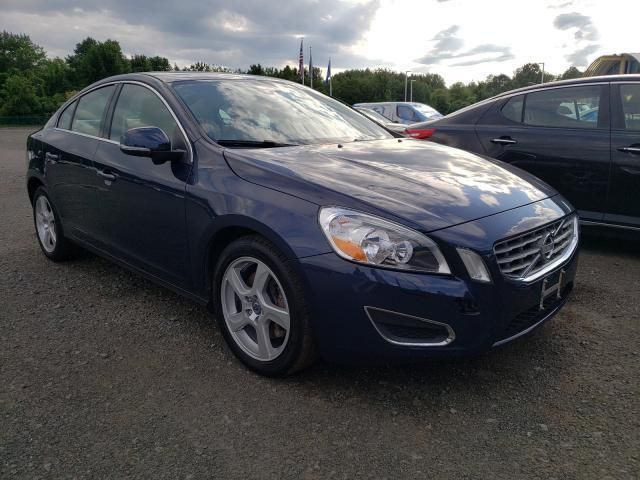 Volvo S60 • 2014 • 10,000 mi 1