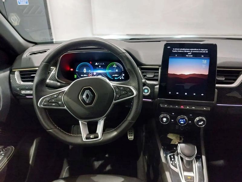 Renault 10 • 2023 • 13,838 km 8