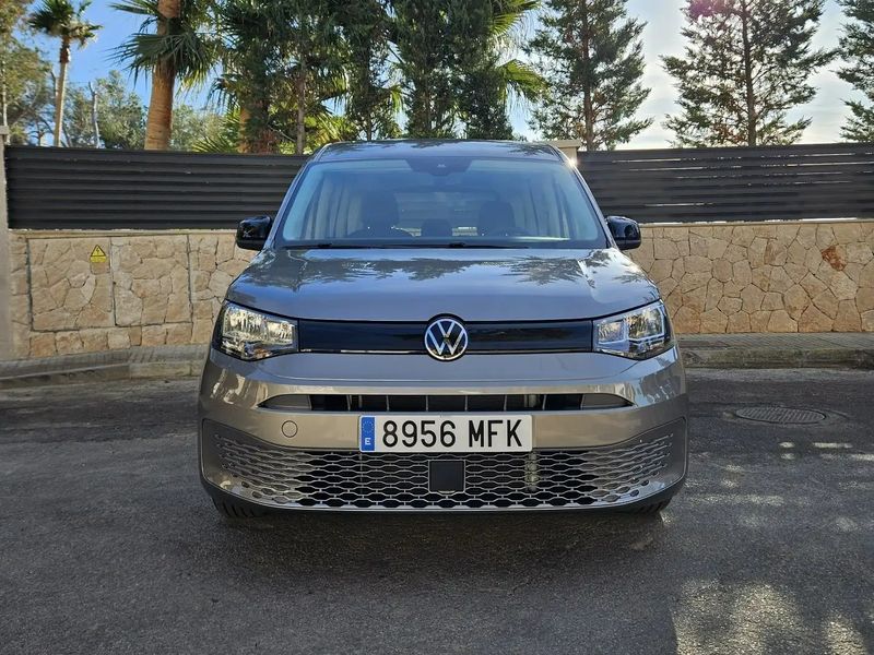 Volkswagen Caddy • 2023 • 10,220 km 1