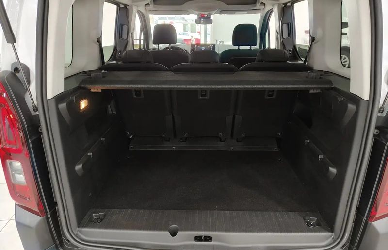 Citroën Berlingo • 2024 • 12,554 km 7