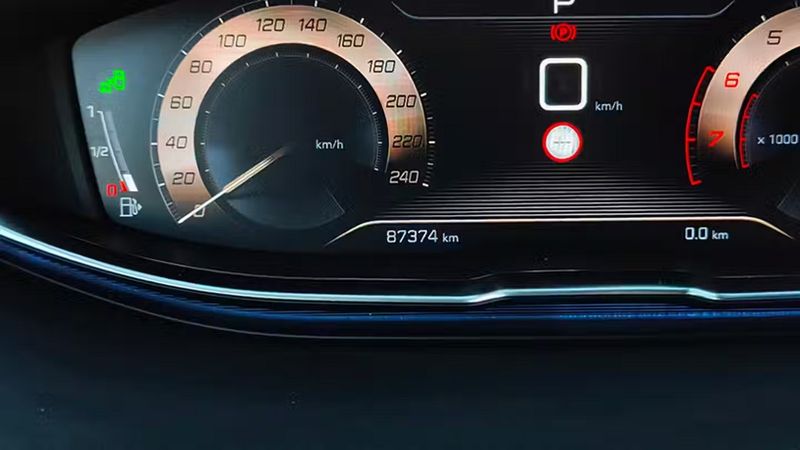 Peugeot 5008 • 2019 • 87,374 km 10