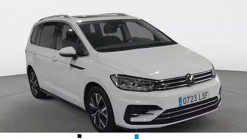 Volkswagen Touran • 2021 • 52,948 km 3