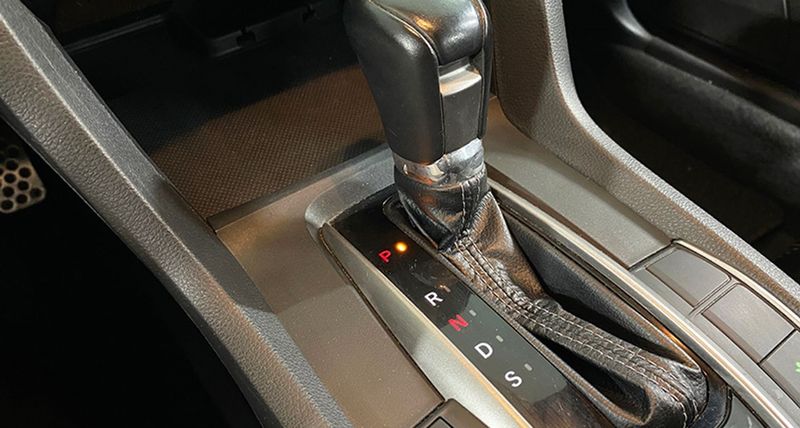 Honda Civic • 2018 • 72,500 km 5