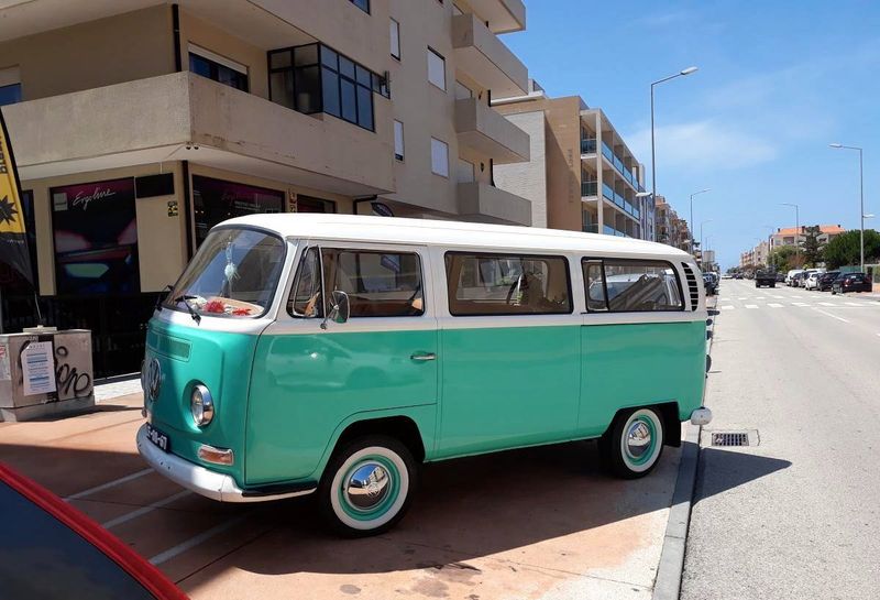 Volkswagen Beetle Convertible • 1980 • 19,000 km 3