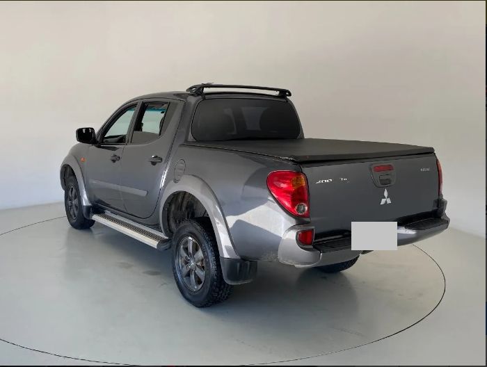 Mitsubishi L200 • 2018 • 95,000 km 4