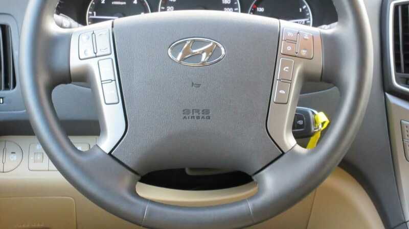 Hyundai H1 • 2019 • 46,400 km 11