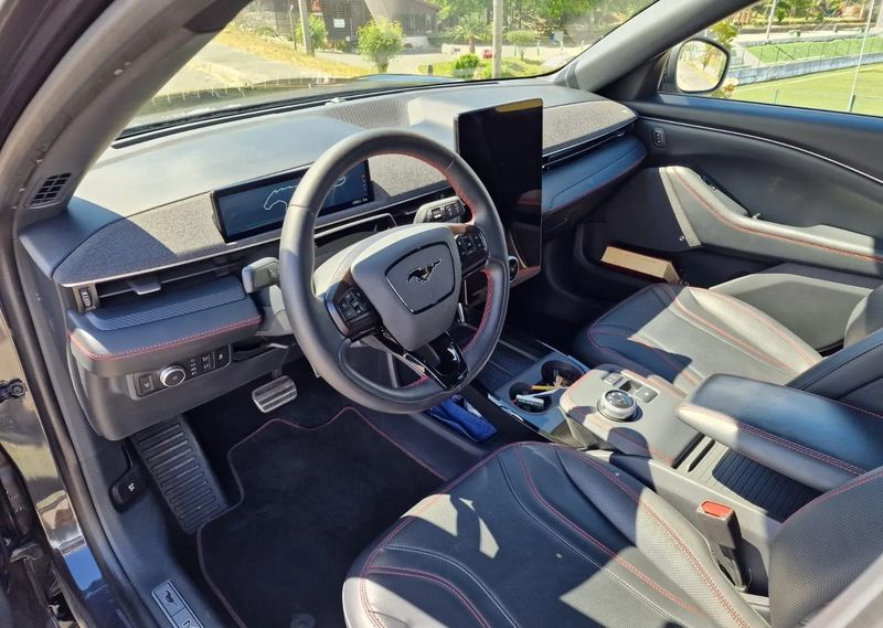 Ford Mustang • 2022 • 48,000 km 9